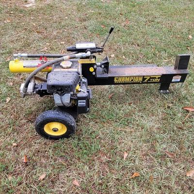 Champion 7 Ton Log Splitter