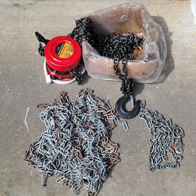 Maxload 2 ton Chain Hoist & Assorted Large lengths of chain