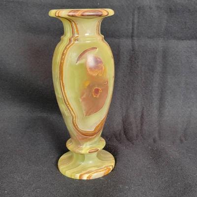 8" Marbled Onyx Vase