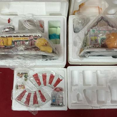 Hawthorne Village Coach Coment's Flight Camp & Christmas Town Pet Shoppe