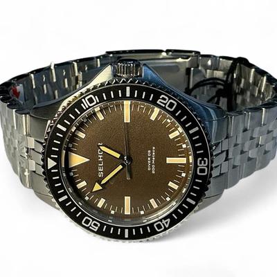 Selhor Men’s 200m Divers Watch (New in Box)