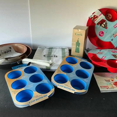 NuWave Frying Pans, Silicone Bakeware, Apron And Olive Oil Bottle 