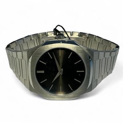 D1 Milano Extra Thin Watch (New in Box)