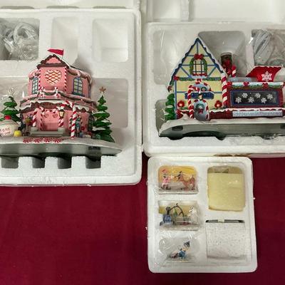 Hawthorne Village Mrs. Claus' Sweet Shop & Christmas Town Snow Factory