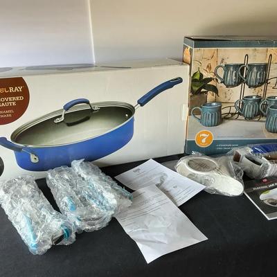 Rachael Ray Sautee Pan, Mug Set, Bagel Slicer , And Scoop Set 