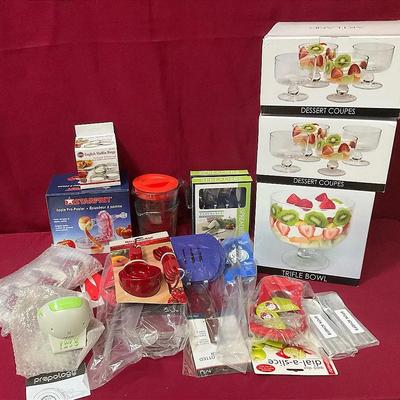 Pyrex, Rubbermaid, Apple Corer, Measuring Cups, Trifle Bowls And More
