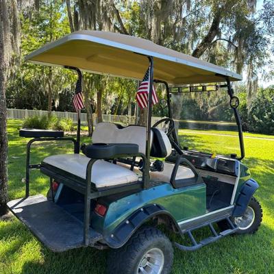 Golf cart