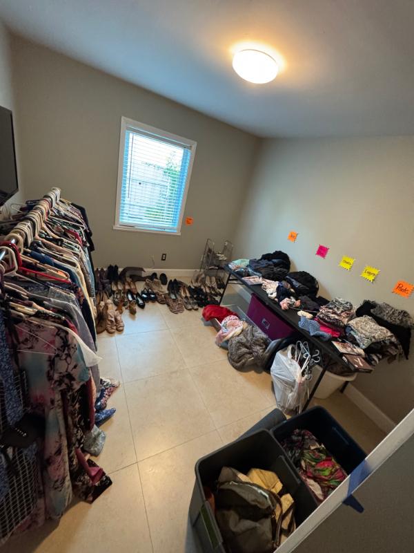 Sale Photo Thumbnail #28