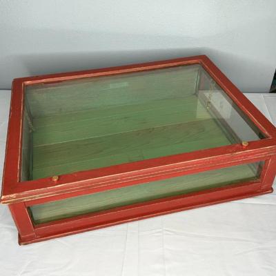 Attractive Red and Green Glass Showcase with Wood Frame 