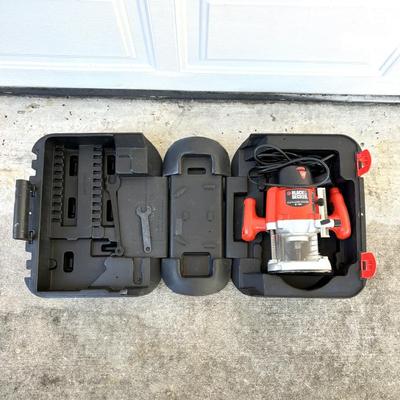 Black and Decker EVS Plunge Router with Case - 2 HP 