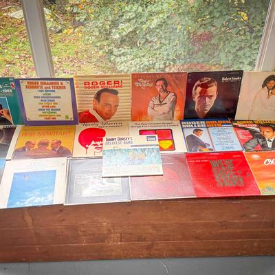 (20) Classic Crooners, Broadway & Easy Listening Vinyl Records