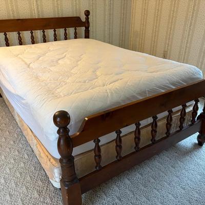 Bed frame With Wooden headboards (see photos) 