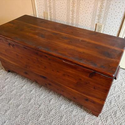 Wooden Wheeled hope chest (rear left leg broken/missing)