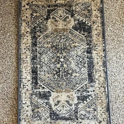 Allen & Roth Lydia 31.5” Area Rug