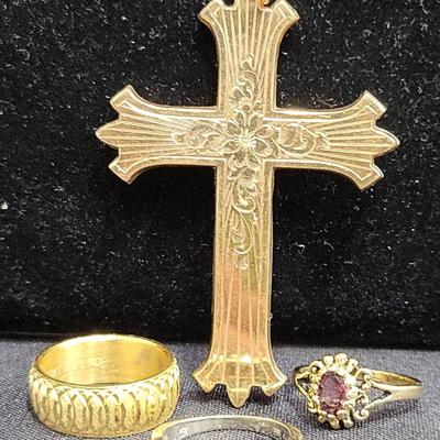 10K Gold Women's Diamond Ring +