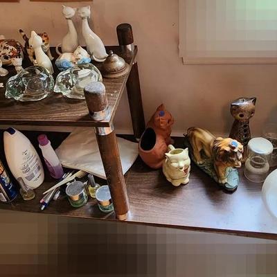 Mystery! Antique/Vintage Cat And Other Ceramics/Glass/Figurines 