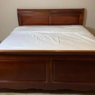 Sleigh Bed King Size 