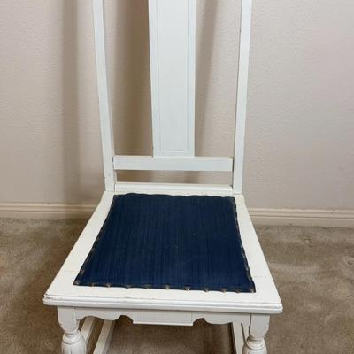 Antique White-wooden Rocking Chair /  SECOND FLOOR