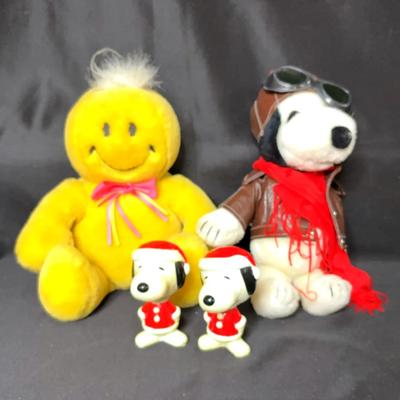 Snoopy Plush And Smile Face Yellow Plush