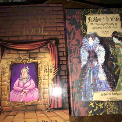 Sale Photo Thumbnail #52: Pop-up books