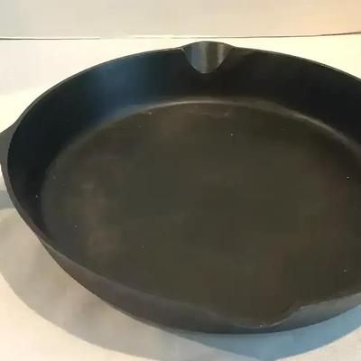 15” Cast Iron Skillet