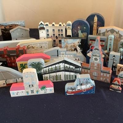 Lot Of 29 Cat’s Meow Plaques United States 