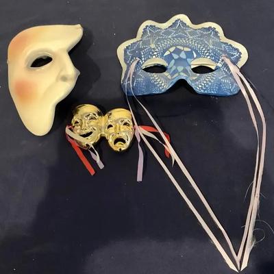 Lot Of Masks Decor