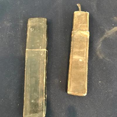 Pair of Vintage Straight Razors Including Henckle