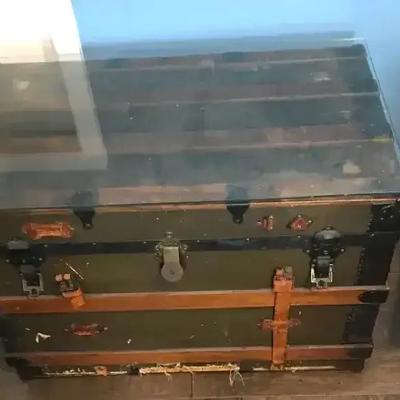 Vintage Flattop Trunk