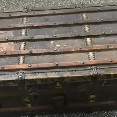 Vintage Joshua Conner Flat Top Trunk from Wilmington