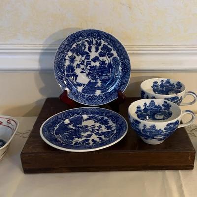 Nasco (Japan) Hand Painted Teacups, Churchill Blue Willow 6 Plates (Japan), Imari Japanese Bowls