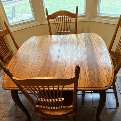 5-Piece Oak Dining Room Table