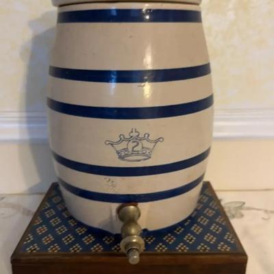 Robinson Ransbottom 2-gallon stoneware water cooler