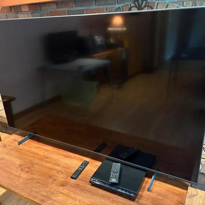 65” Samsung Model UN65DU7200F (Mfg 8/24) w/Sony CD/DVD Player