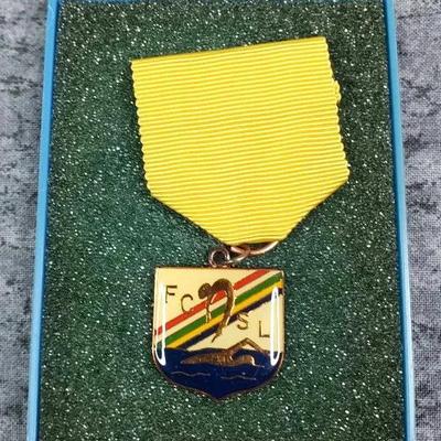 Vintage F.C.S.L. Swimming Dive Team Medal 