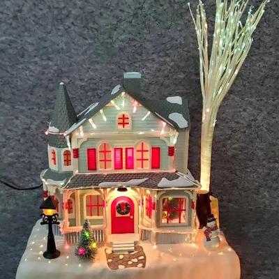 Avon Holiday Splendor Fiber Optic Christmas House 