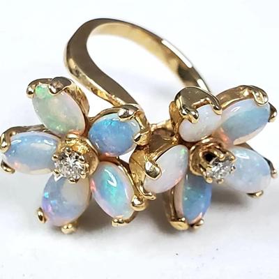 14K Gold Opal and Diamond Ring Sz 5