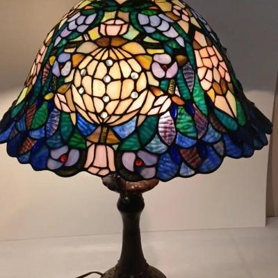 Stained Glass Table Lamp With Two Green Birds