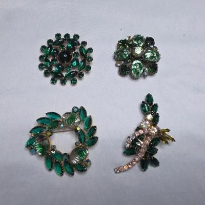 Four beautiful Broochs With Crystal And Rhinestones 