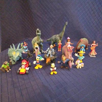Disney Figures And Dinosaurs Figures