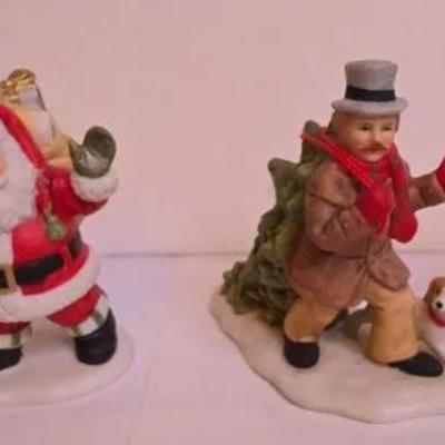 Lefton Christmas "Colonial Village" Set Of 4 Figurines.
(D)