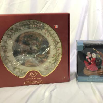 Lenox Holiday Collector Plate plus Santa & Mrs. Claus Ornament