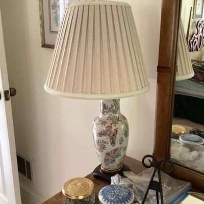 Butterfly table lamp