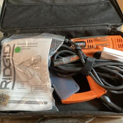 Rigid collated screwdriver