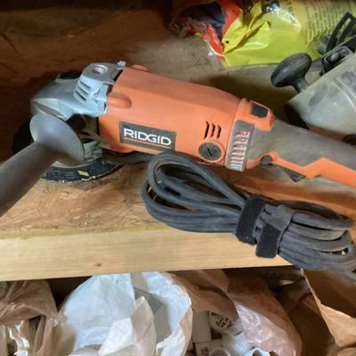 Rigid 7 inch electric sander