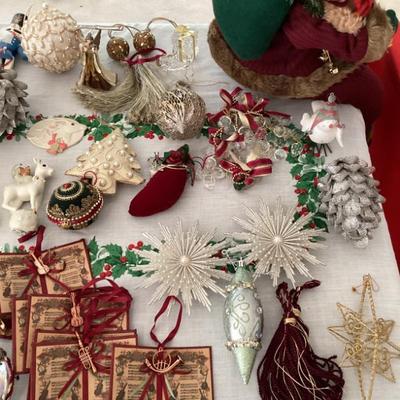 Variety christmas decorations 2)