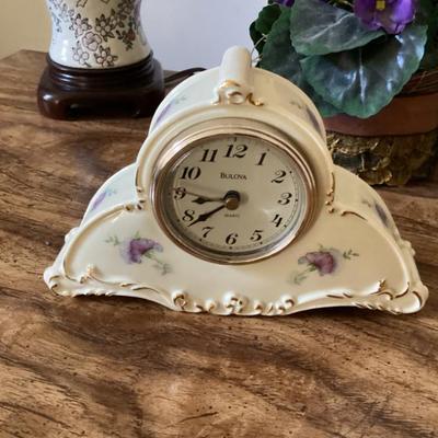 Bulova vintage porcelain desk clock