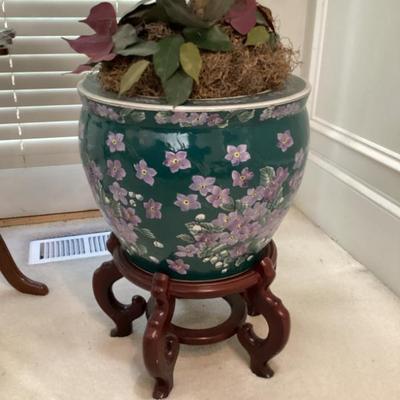 Chinese porcelain fishbowl planter