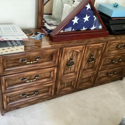 Vintage thomasville dresser