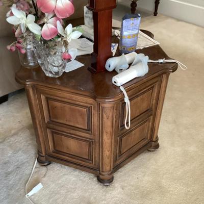 Oak end table